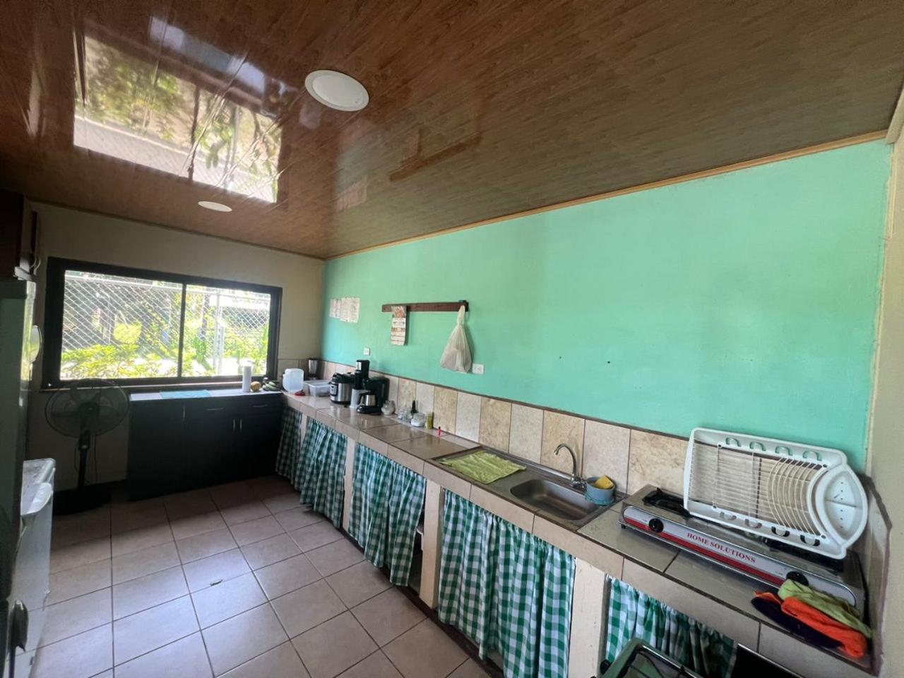 Cabinas Playa Bandera Bed & Breakfast Parrita Dış mekan fotoğraf